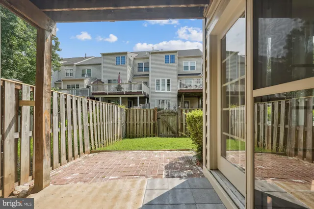 $739,900 | 518 Winding Rose Drive, Rockville, MD 20850