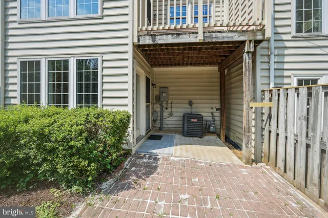 $739,900 | 518 Winding Rose Drive, Rockville, MD 20850