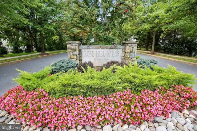 $739,900 | 518 Winding Rose Drive, Rockville, MD 20850