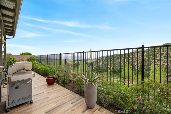$895,000 | 18743 Alara Lane, Canyon Country, CA 91387