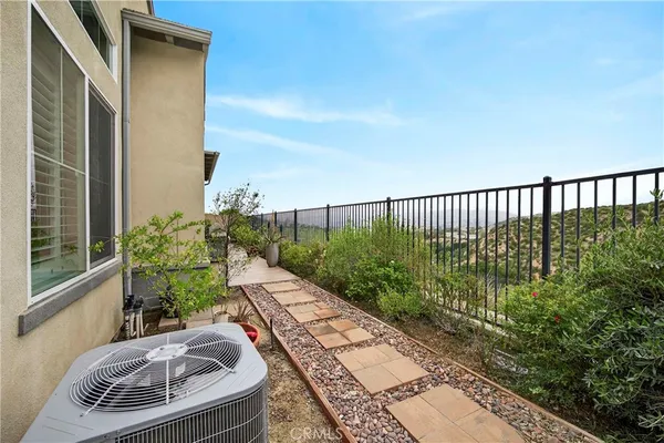 $895,000 | 18743 Alara Lane, Canyon Country, CA 91387