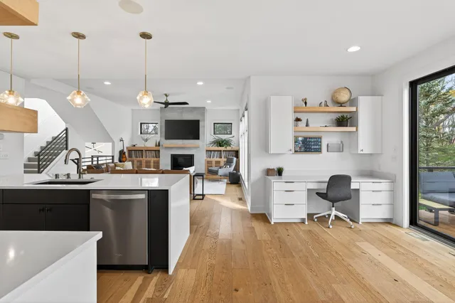 $1,499,000 | 26390 Alexander Lane, Shorewood, MN 55331