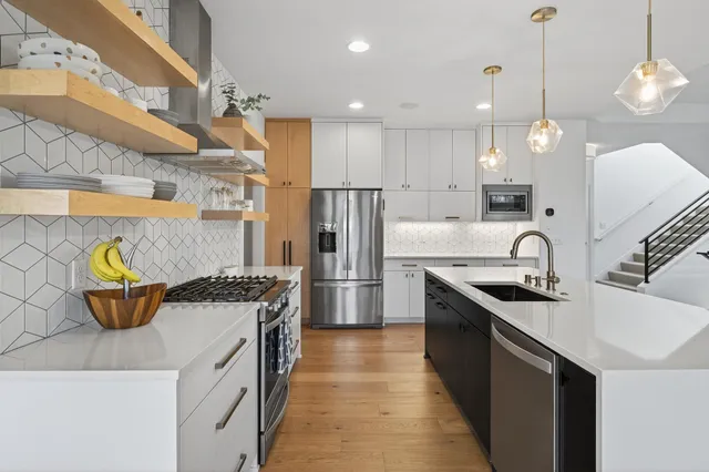 $1,499,000 | 26390 Alexander Lane, Shorewood, MN 55331