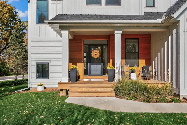 $1,499,000 | 26390 Alexander Lane, Shorewood, MN 55331