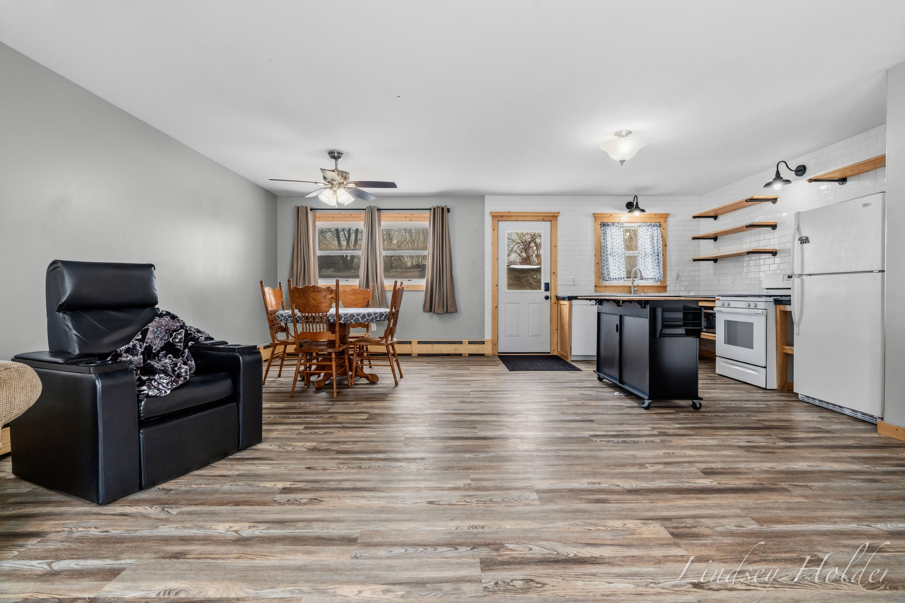 277 Grove Street Sparta, MI 49345 - Photo 11 of 40 DSC05379