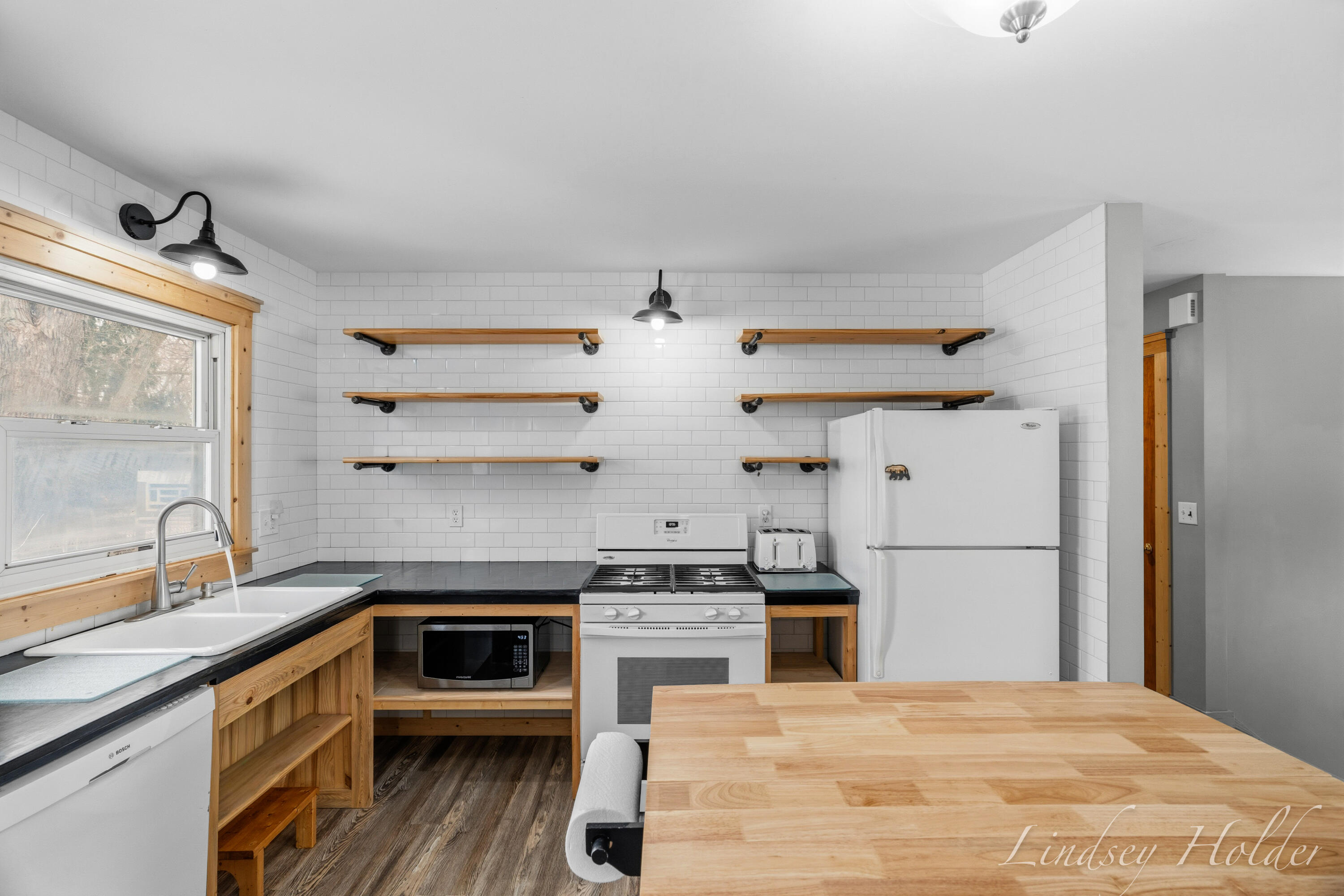 277 Grove Street Sparta, MI 49345 - Photo 11 of 44 DSC05325