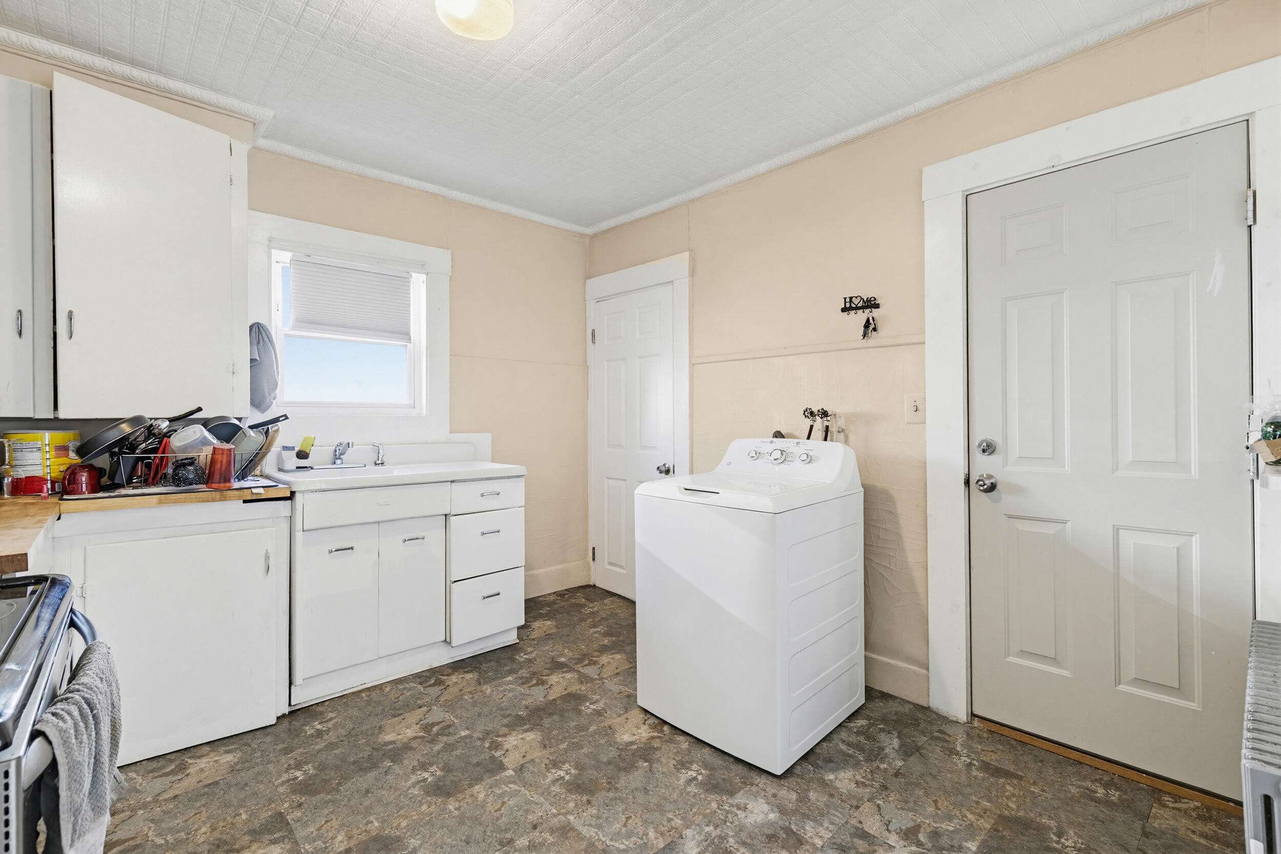 5 Cottage Street Lewiston, ME 04240 - Photo 13 of 28 5 cottage st lewiston me 04240 usa_011