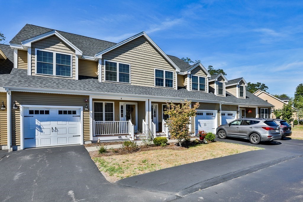 4 Freedom Way, Unit 4 Merrimac, MA 01860 - Photo 2 of 36 Gallery Image 2
