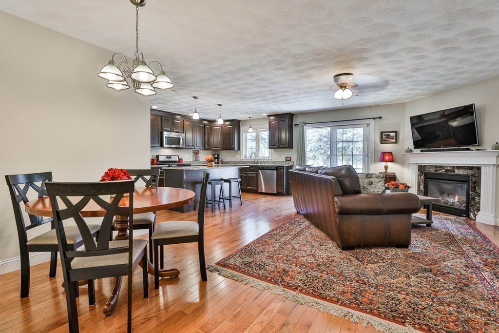 4 Freedom Way, Unit 4 Merrimac, MA 01860 - Photo 4 of 36 Gallery Image 4