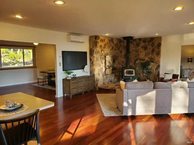 $2,295,000 | 3778 Burke Place, Sonoma, CA 95476