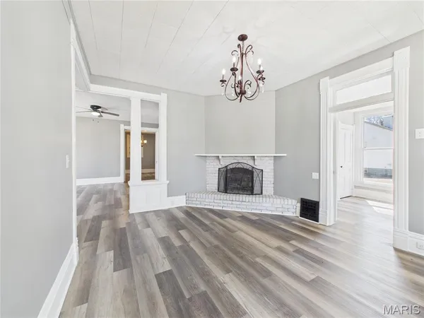 $225,000 | 3 South Hickory Street, Dexter, MO 63841