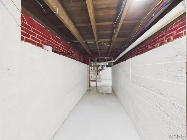 $225,000 | 3 South Hickory Street, Dexter, MO 63841