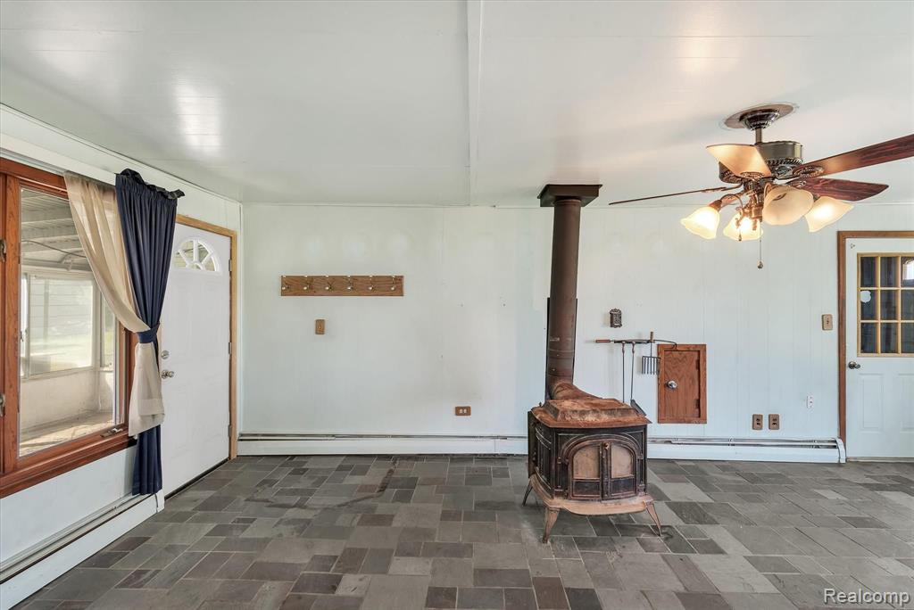 12557 Darling Road Milan, MI 48160 - Photo 11 of 41