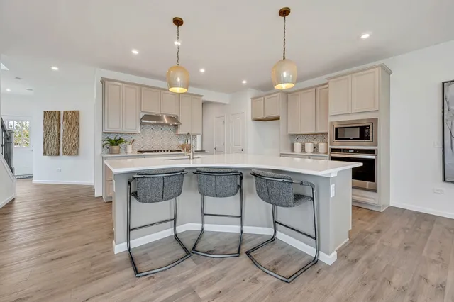 $444,919 | 24504 West Kroll Drive, Unit 66392, Plainfield, IL 60585