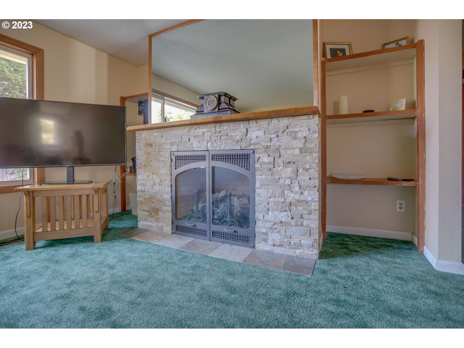 1530 Northeast Centurion Place Gresham, OR 97030 - Photo 2 of 45