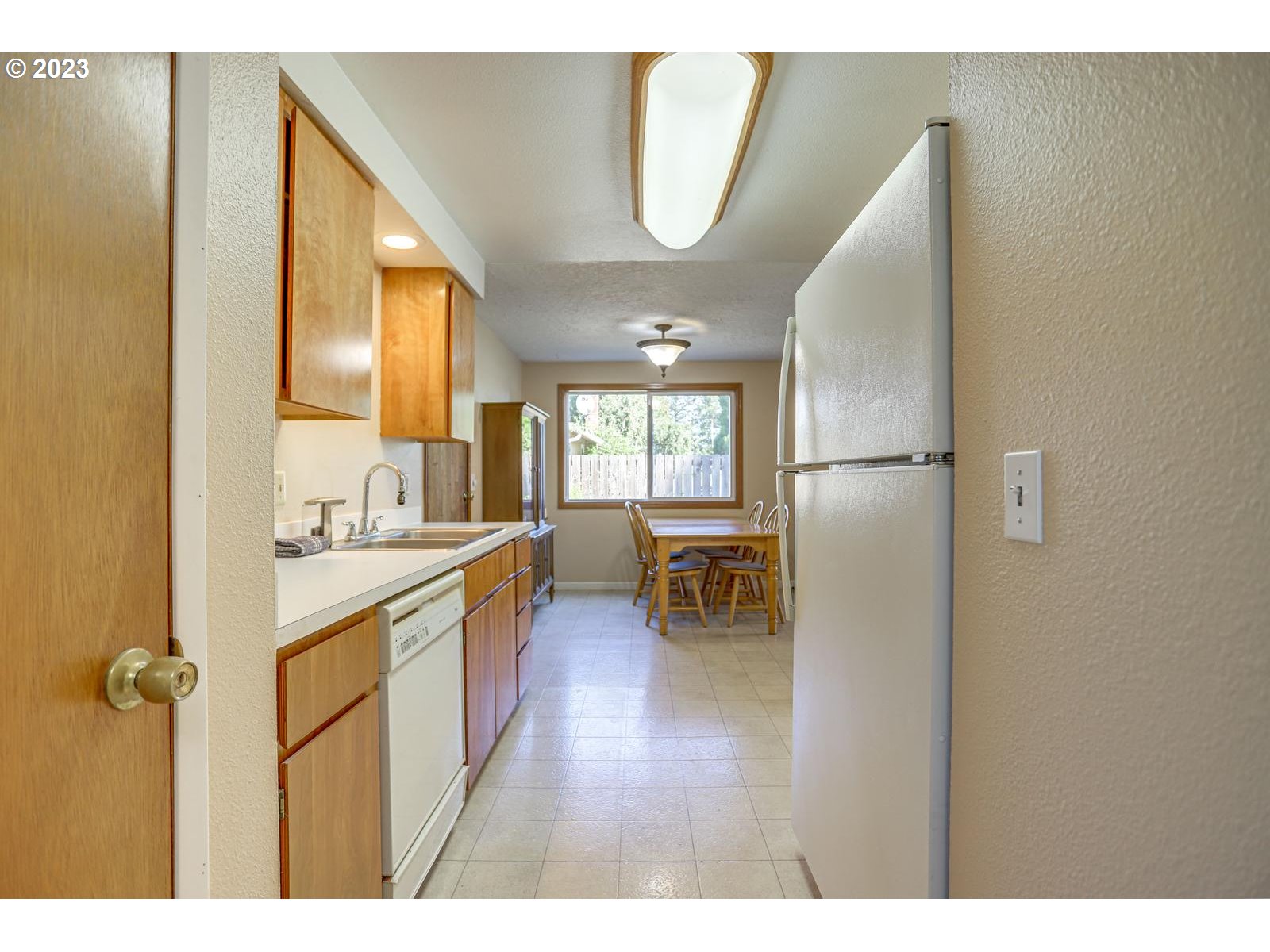 1530 Northeast Centurion Place Gresham, OR 97030 - Photo 3 of 45