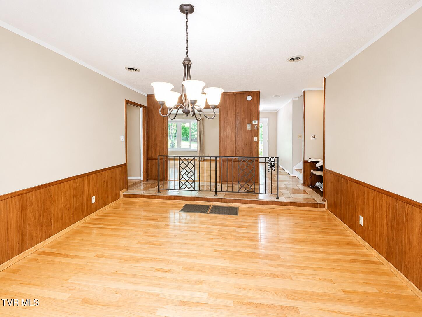 301 Hillside Road Johnson City, TN 37601 - Photo 16 of 34 Property Image