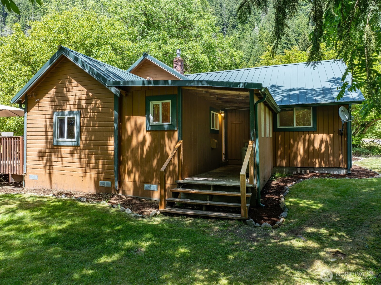 1364 Silverbrook Road Randle, WA 98377 - Photo 13 of 40
