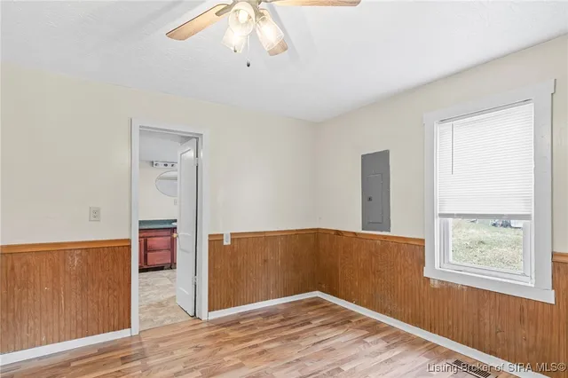 $164,900 | 138 Blunt Avenue, Austin, IN 47102