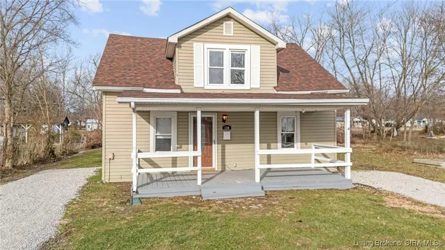 $164,900 | 138 Blunt Avenue, Austin, IN 47102