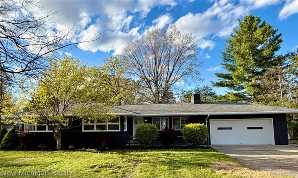 $285,000 | 1208 Sorrento Lane, Flint, MI 48507