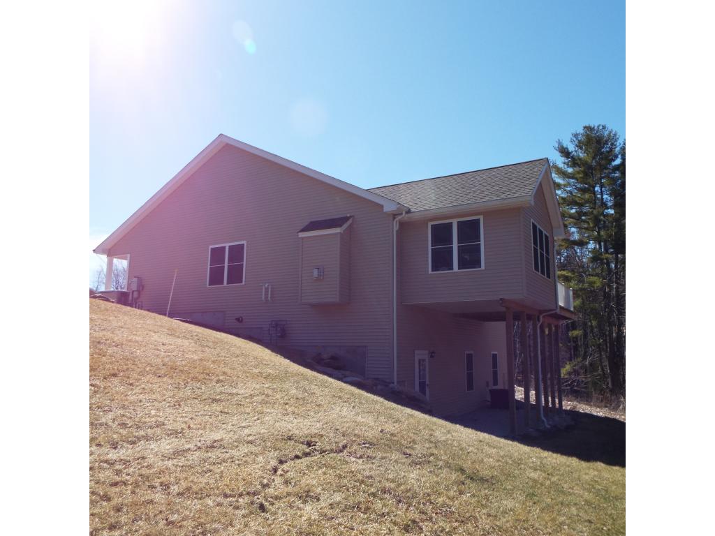 23 Whispering Oaks Road, Unit 23 Pelham, NH 03076 - Photo 4 of 31 Gallery Image 4