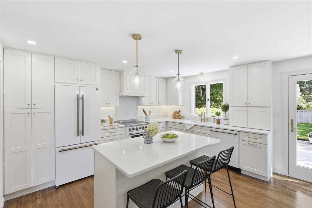 14 Eugene Road Burlington, MA 01803 - Photo 9 of 37 Gallery Image 9