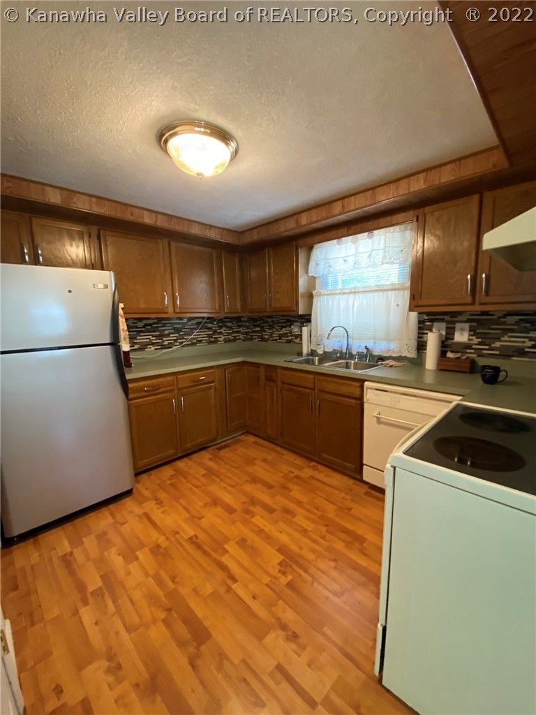 500 James River Road Cabin Creek, WV 25035 - Photo 8 of 13 Gallery Image 8