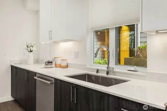 $712,500 | 8573 Mary Avenue Northwest, Seattle, WA 98117