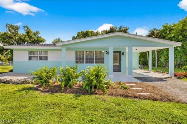 $249,900 | 21 East Mariana Avenue, North Fort Myers, FL 33903