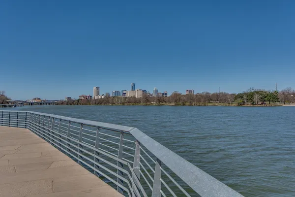 $2,750 | 1818 South Lakeshore Boulevard, Unit 37, Austin, TX 78741
