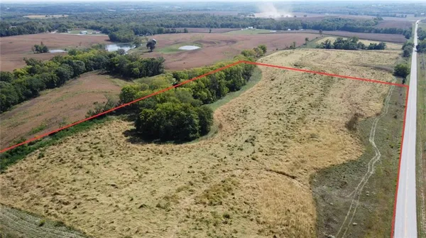 $270,000 | P Highway, Weston, MO 64098