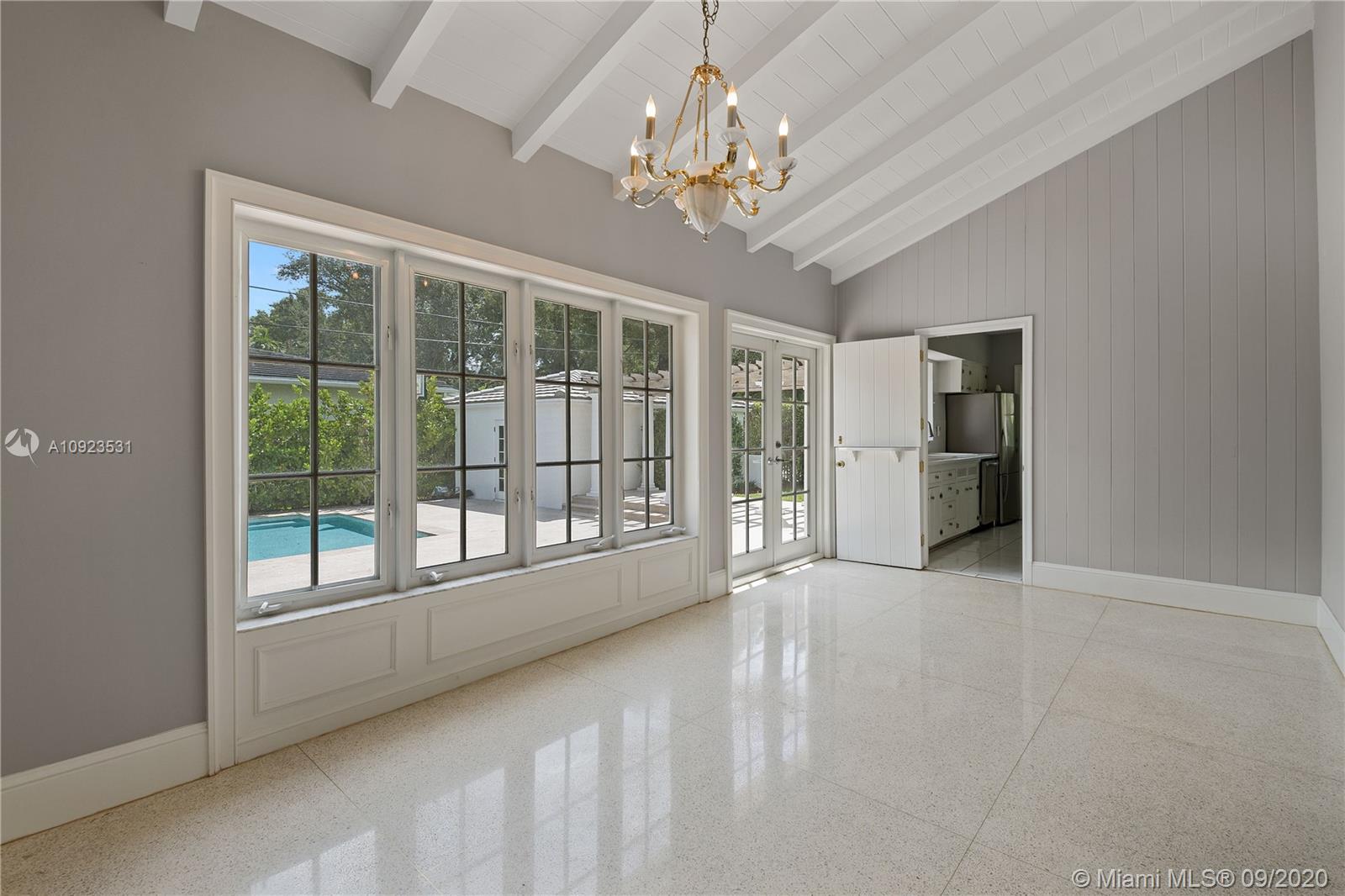 3911 Riviera Drive Coral Gables, FL 33134 - Photo 11 of 40