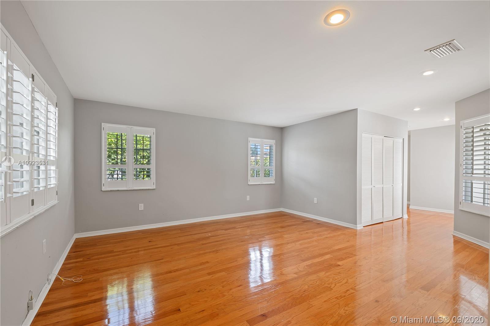 3911 Riviera Drive Coral Gables, FL 33134 - Photo 19 of 40
