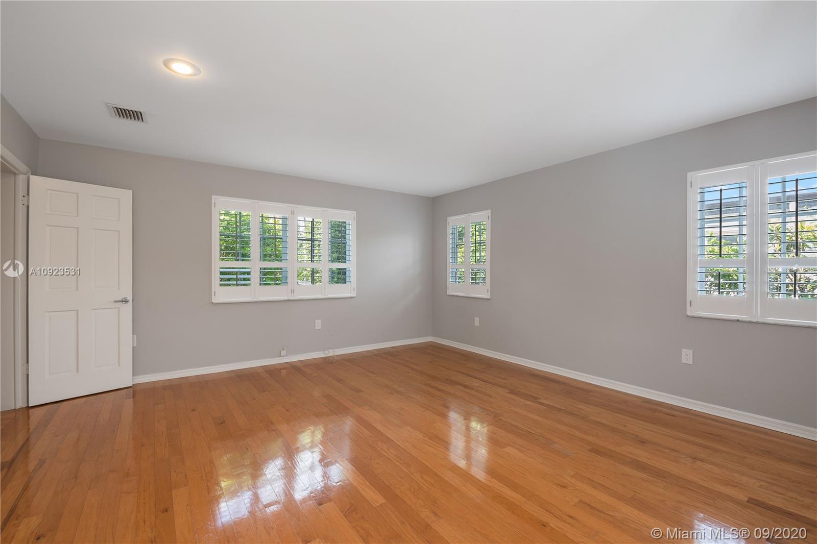 3911 Riviera Drive Coral Gables, FL 33134 - Photo 21 of 40