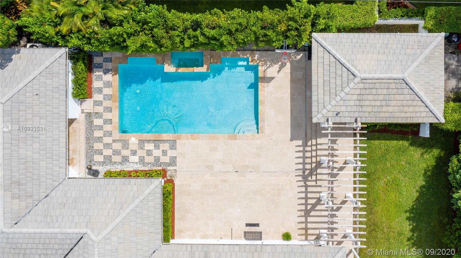 3911 Riviera Drive Coral Gables, FL 33134 - Photo 29 of 40