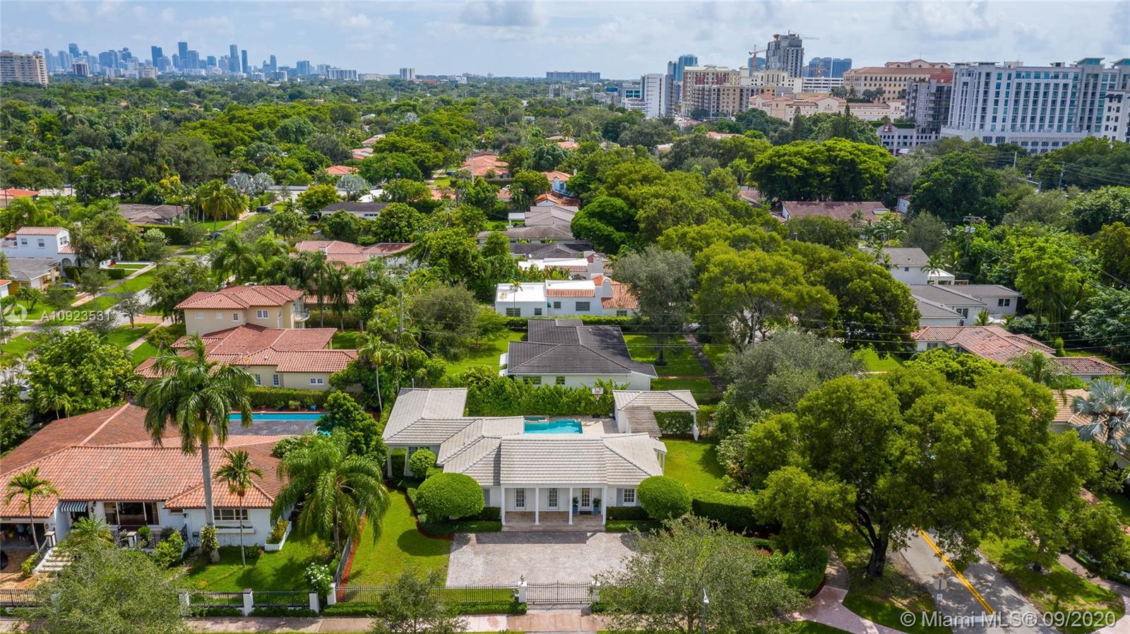 3911 Riviera Drive Coral Gables, FL 33134 - Photo 35 of 40