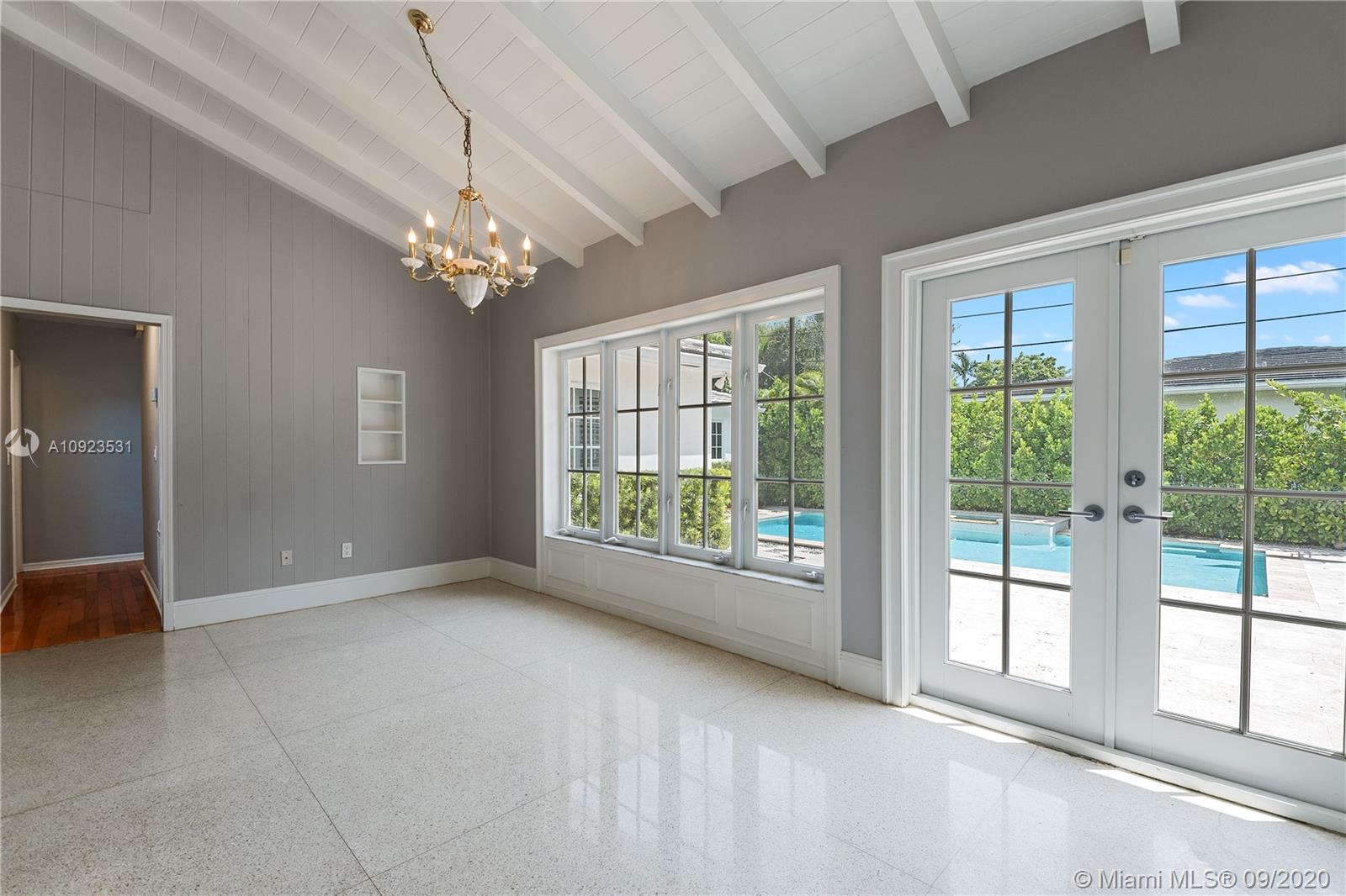 3911 Riviera Drive Coral Gables, FL 33134 - Photo 10 of 40