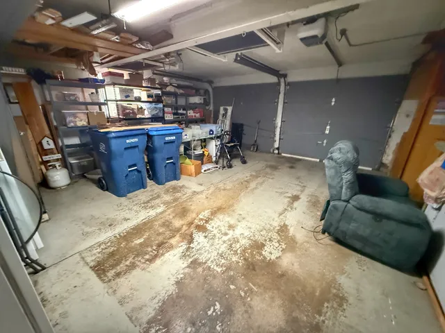 $399,900 | 526 Springinsguth Road, Schaumburg, IL 60193