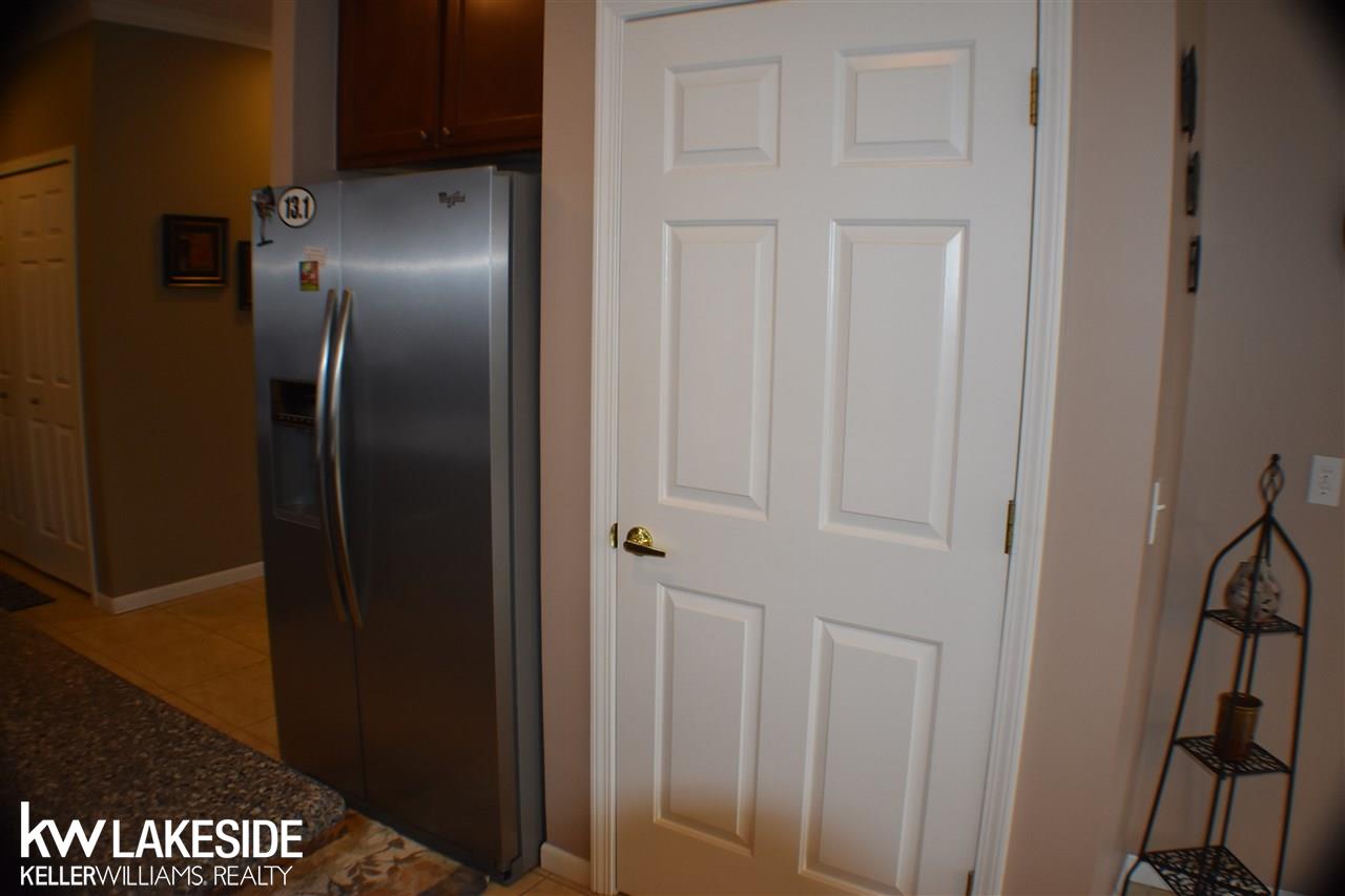47115 Gloede Road Macomb, MI 48044 - Photo 14 of 49 31388416-13.JPG