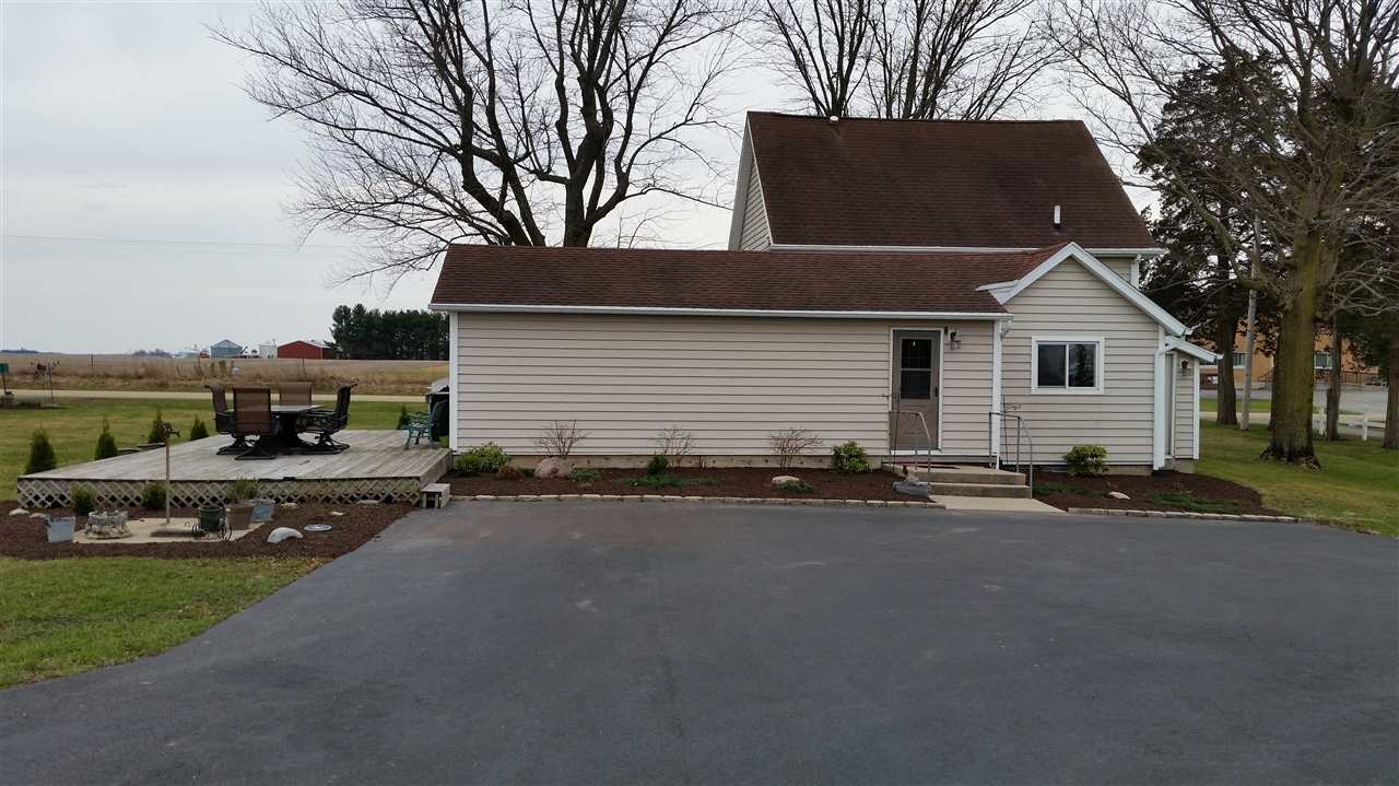 3112 East Holcomb Road Oregon, IL 61061 - Photo 3 of 25 a view of a house with a street