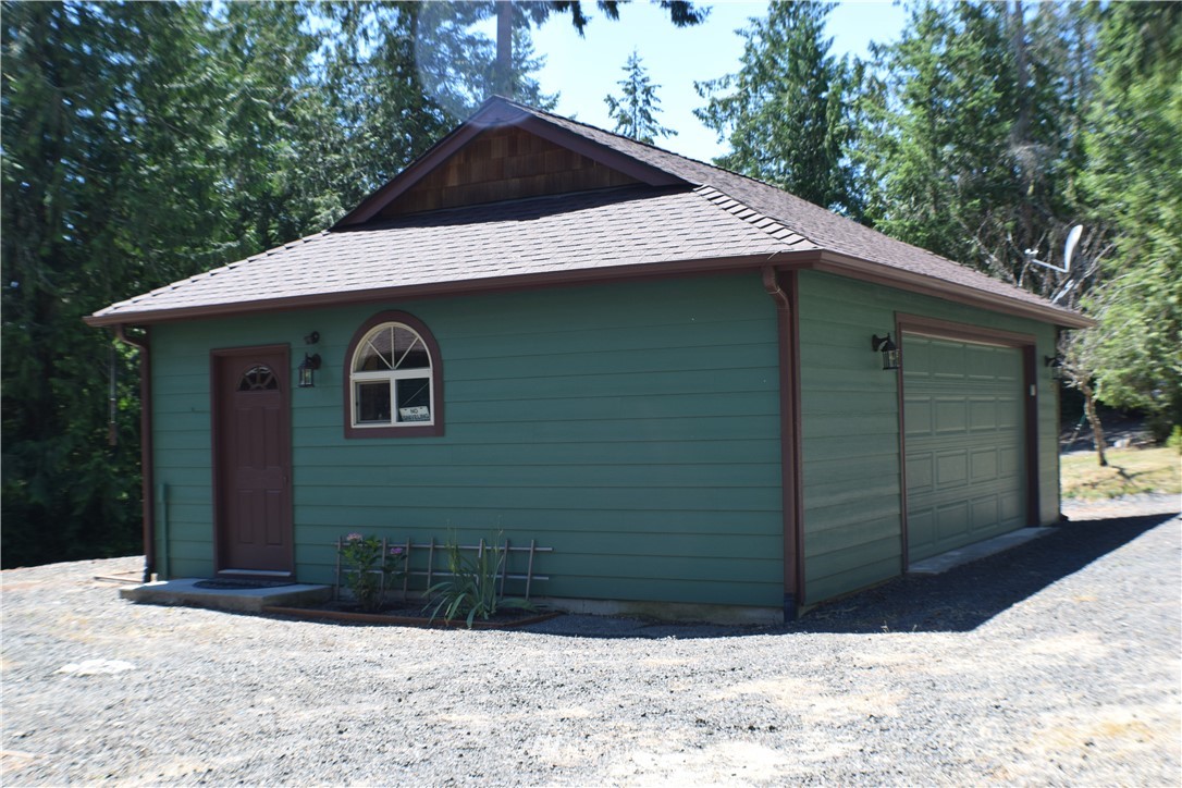 81 East Robbins Road Grapeview, WA 98546 - Photo 14 of 25 Gallery Image 14