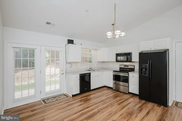 $274,900 | 2016 Rudy Serra Drive, Unit C, Sykesville, MD 21784