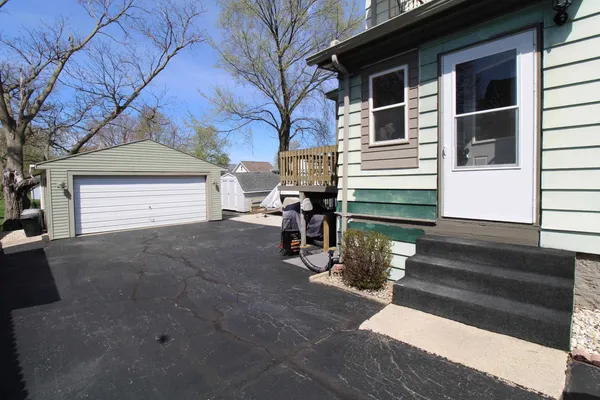 $259,900 | 610 North Center Street, Beaver Dam, WI 53916