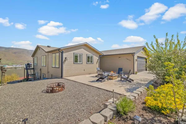$749,000 | 1977 Golfview Drive, Clarkston, WA 99403