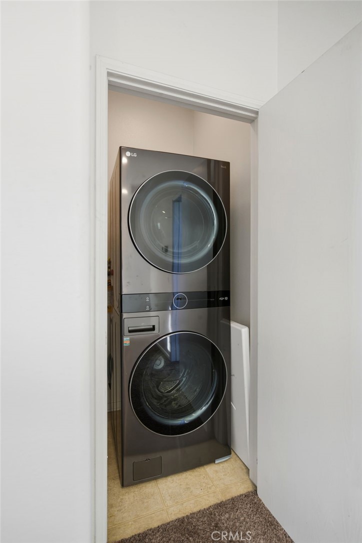 1626 Green Hills Road Perris, CA 92571 - Photo 19 of 27 Washer/Dryer In-Unit