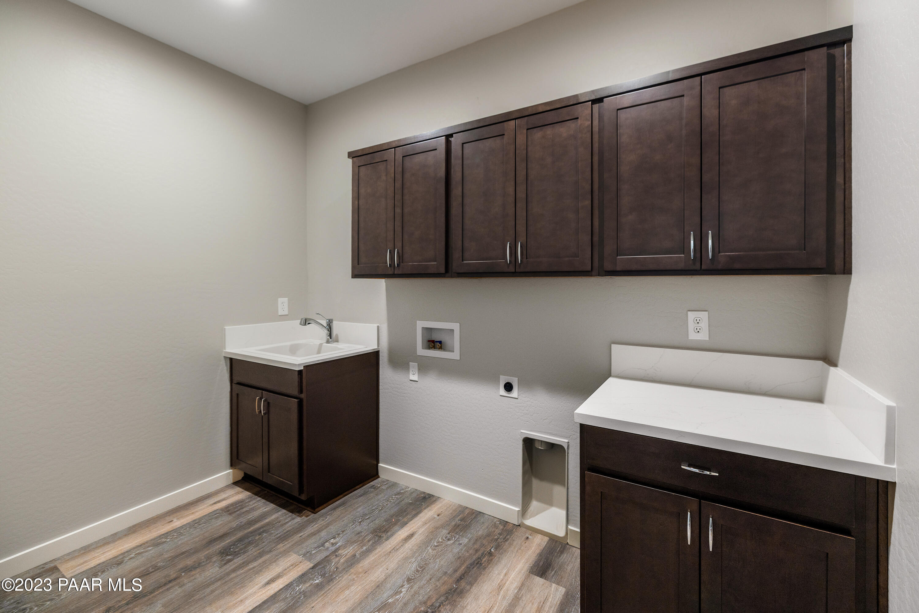 4544 East Amber Road Prescott, AZ 86301 - Photo 19 of 33 024_Laundry Room