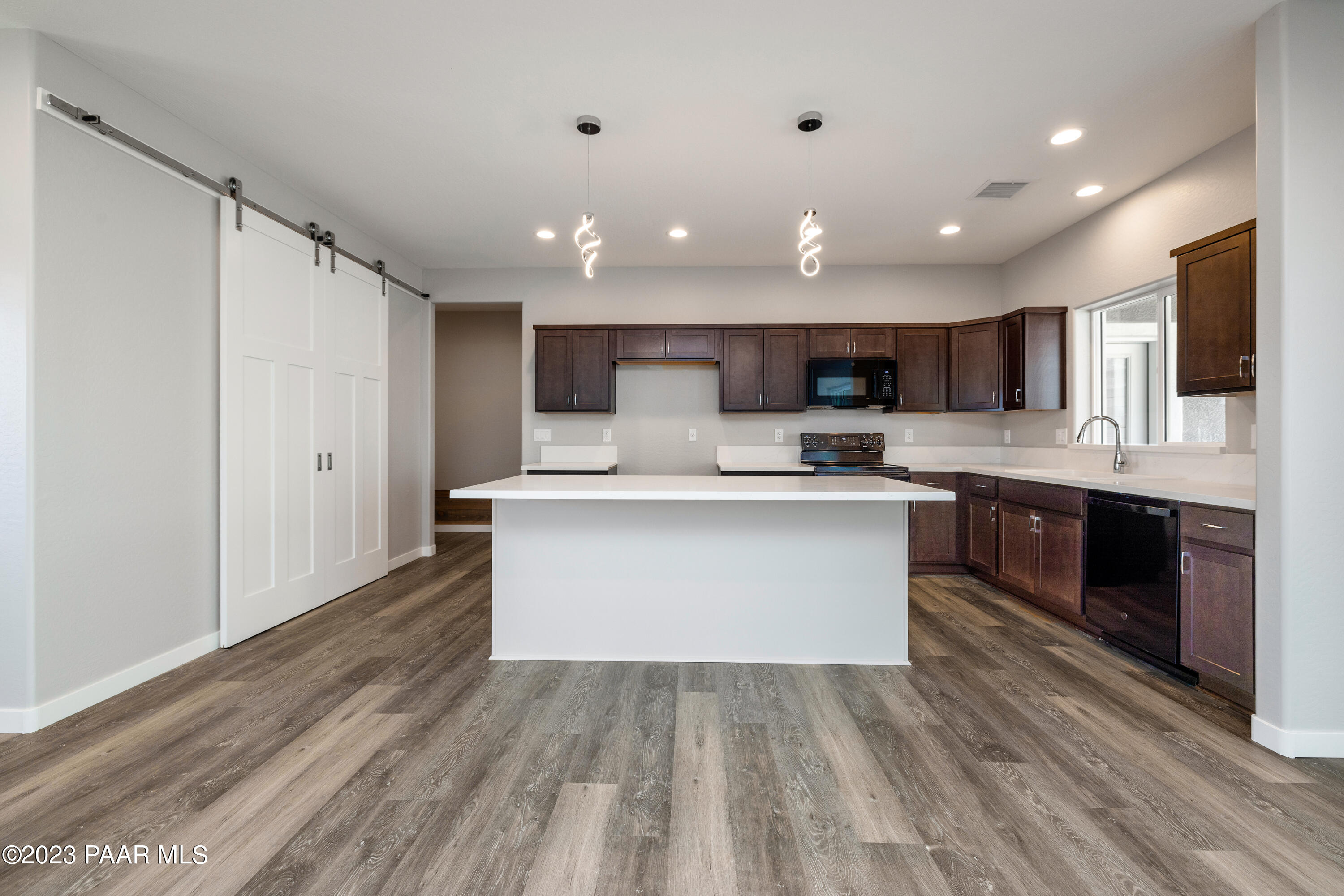 4544 East Amber Road Prescott, AZ 86301 - Photo 7 of 33 012_Kitchen