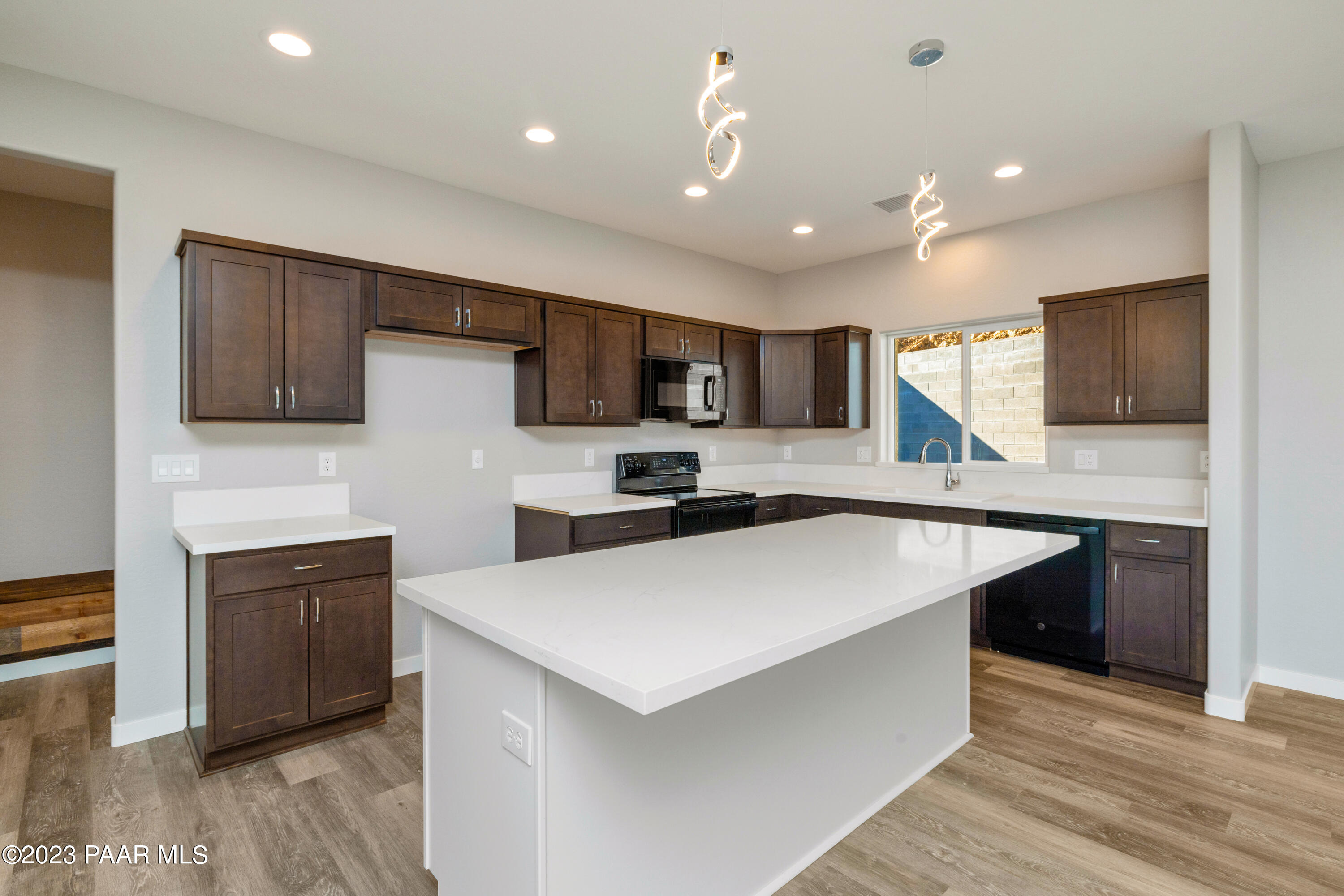 4544 East Amber Road Prescott, AZ 86301 - Photo 8 of 33 013_Kitchen