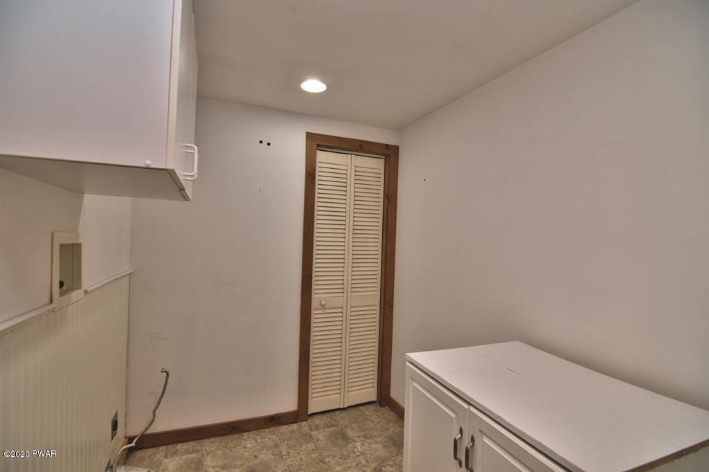 35 Short Cut Road Lakeville, PA 18438 - Photo 47 of 59 Laundry